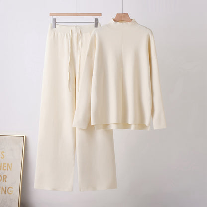 Sublimez votre style quotidien avec cet ensemble deux pièces polyvalent.