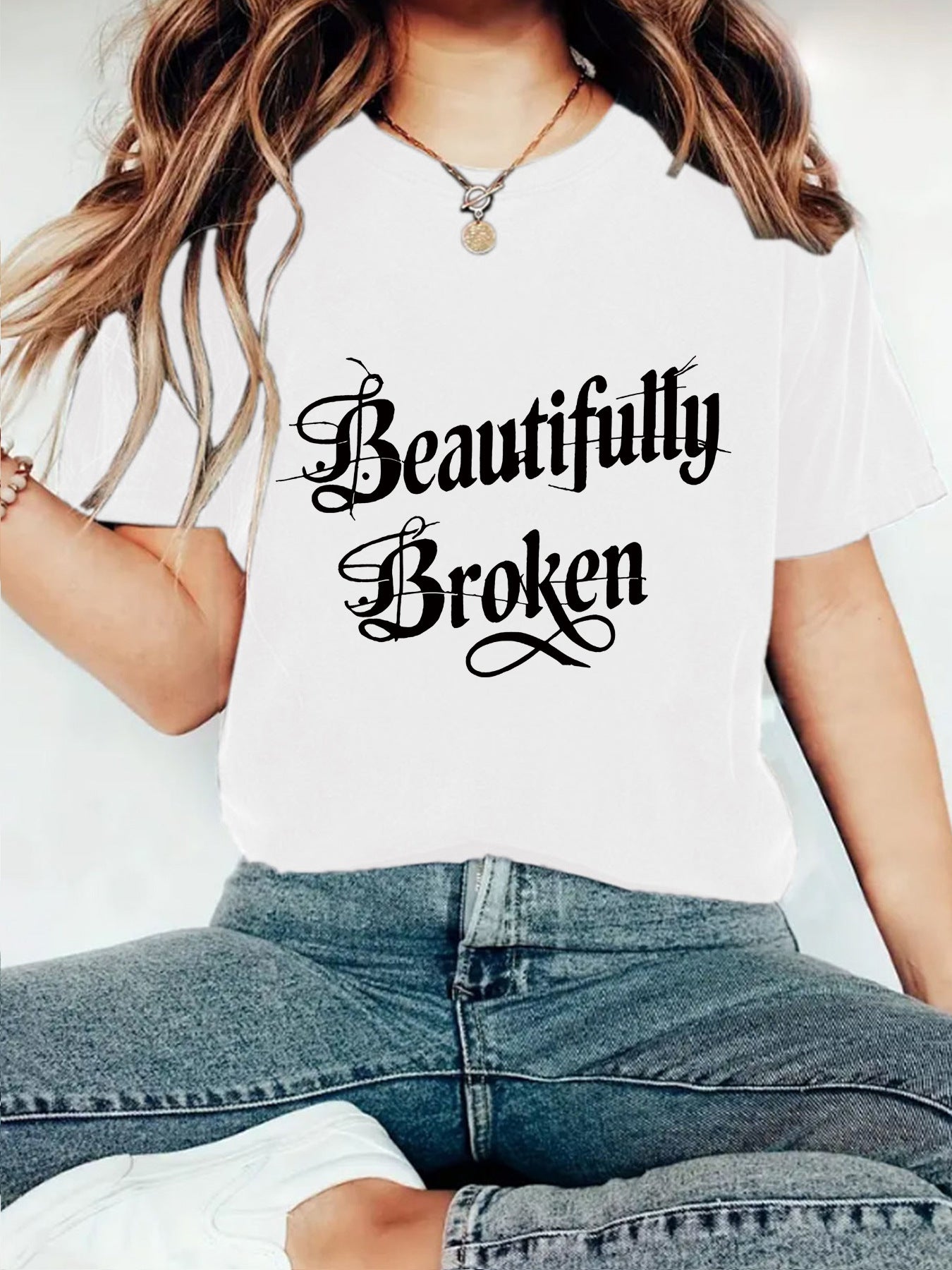 Camiseta "Bellamente Roto"
