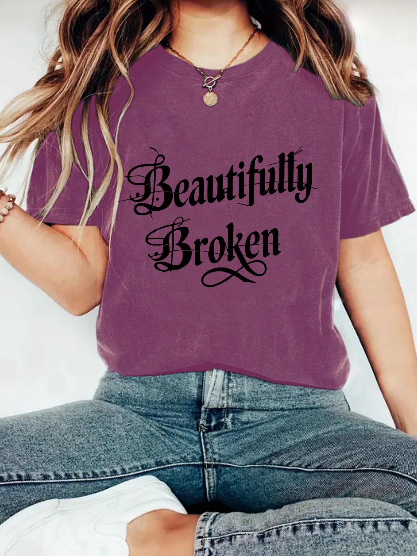 Camiseta "Bellamente Roto"
