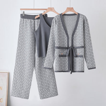 Ensemble tricoté amincissant à motif floral vintage