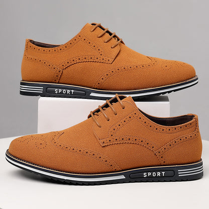 Chaussures pour hommes à semelle blanche élargie et gravée en cuir à la mode