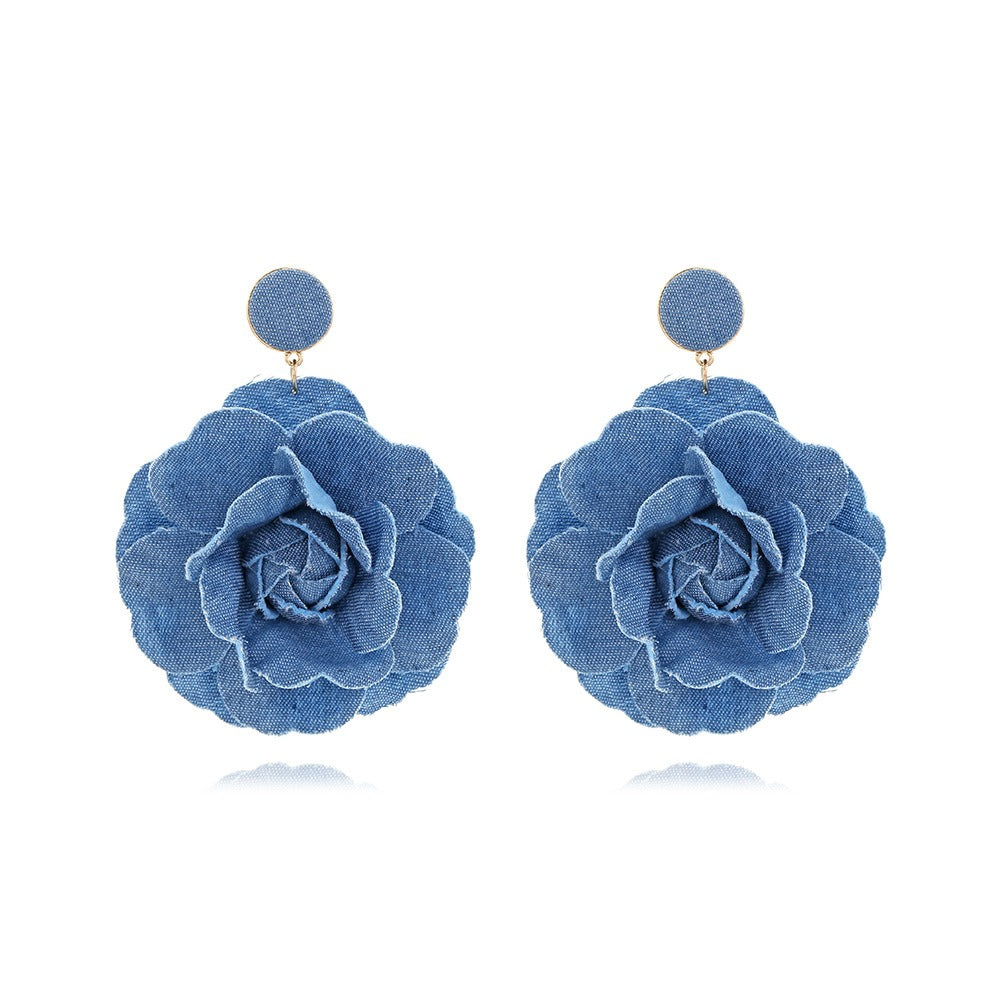 Aretes de flores de mezclilla hechos a mano personalizados
