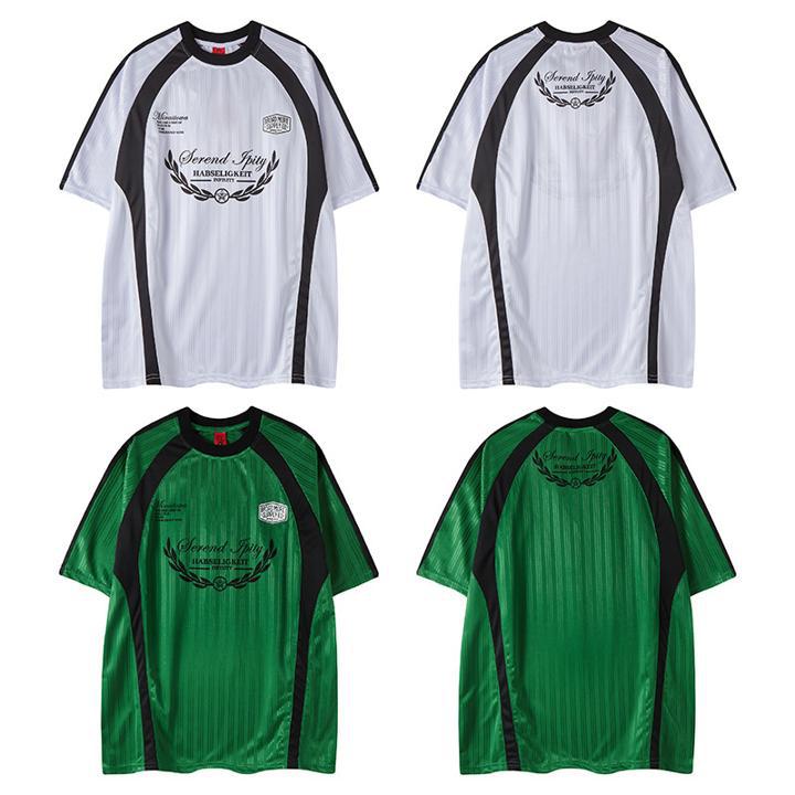 Camiseta deportiva de manga corta con rayas en contraste