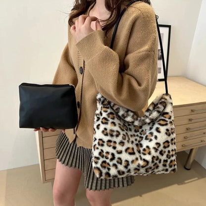 Leopard Furry Shoulder Bag by eprolo