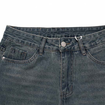 Vintage-inspired cropped denim