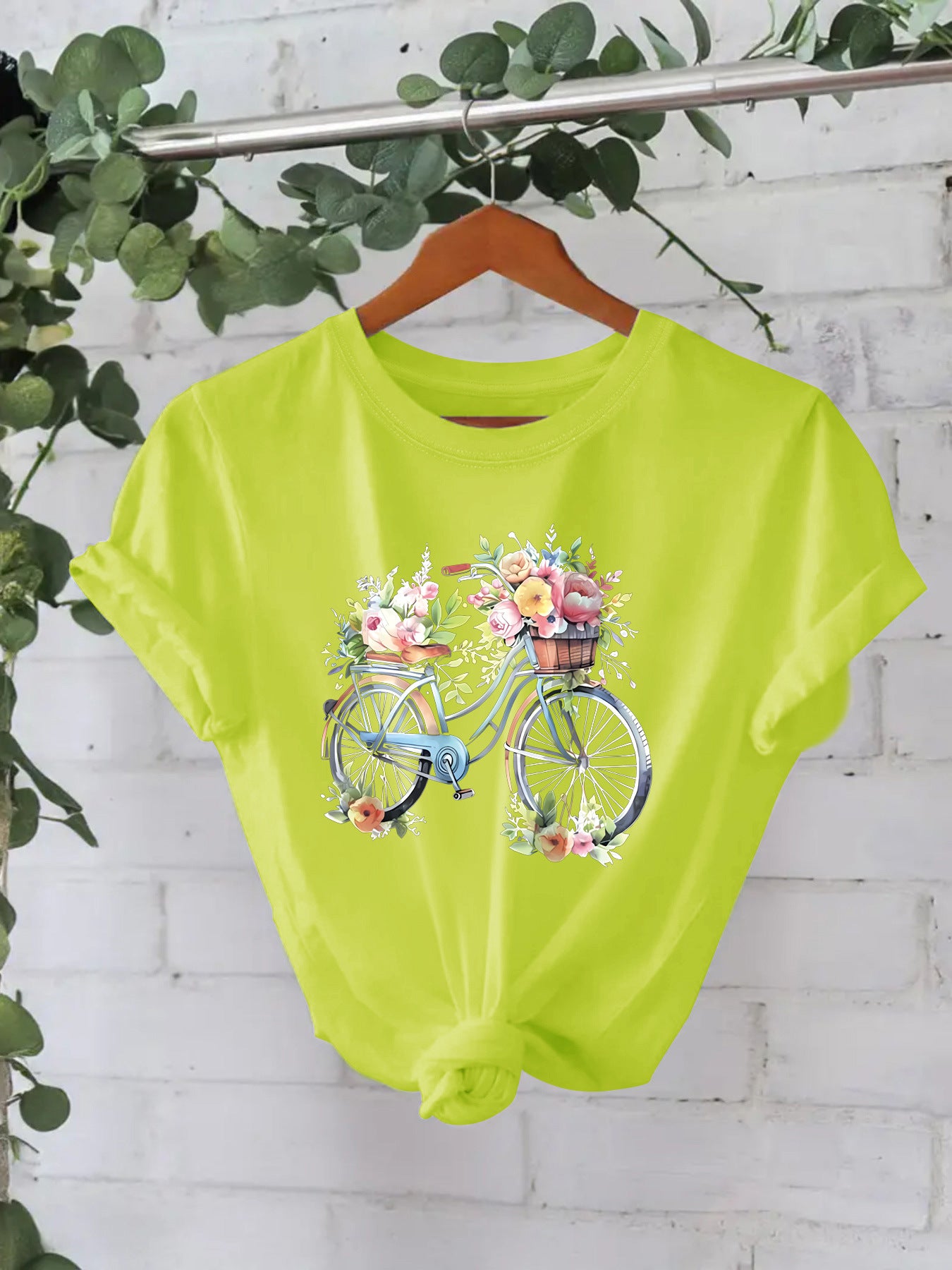 Pattern printed T-shirt