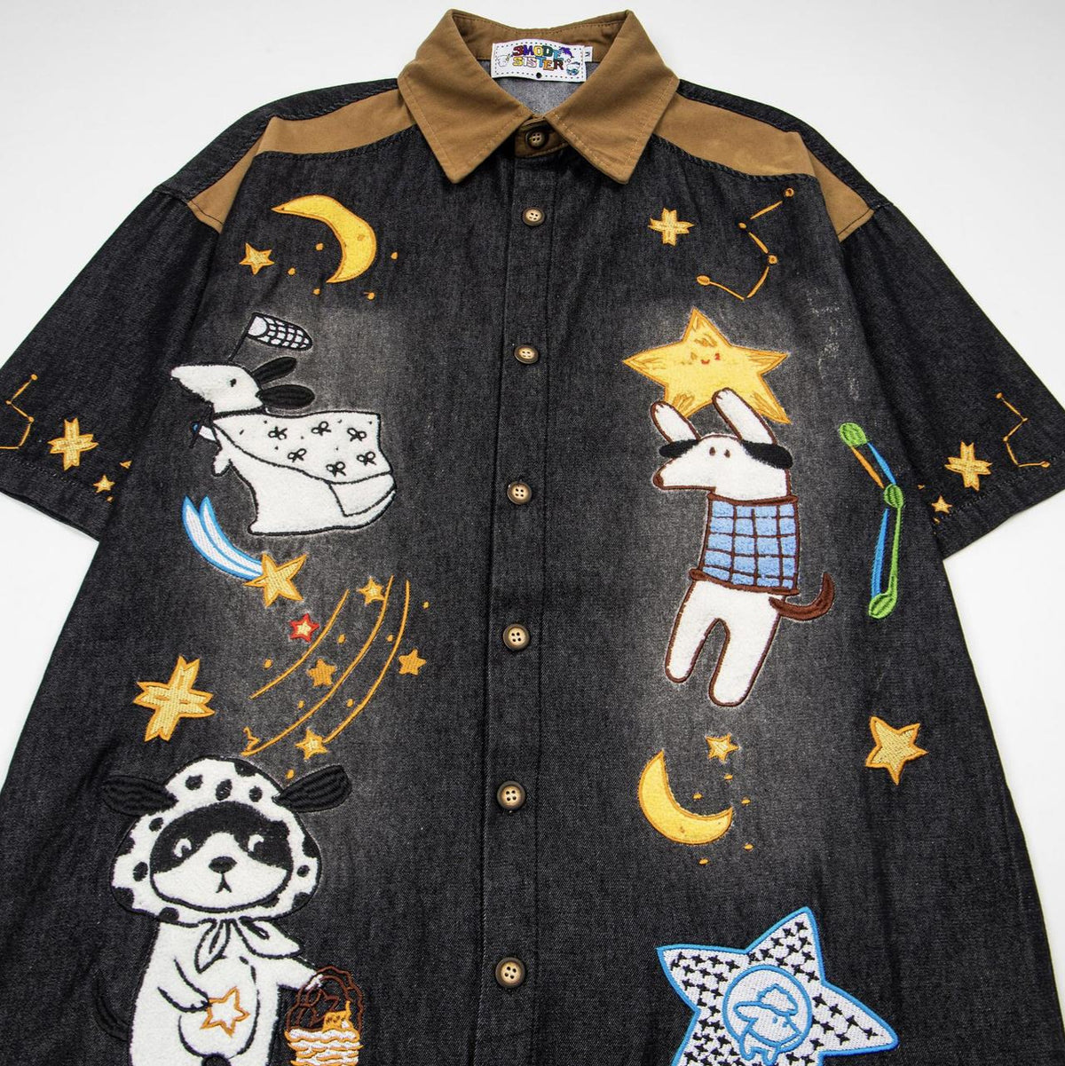 Dog embroidered denim short sleeved shirt
