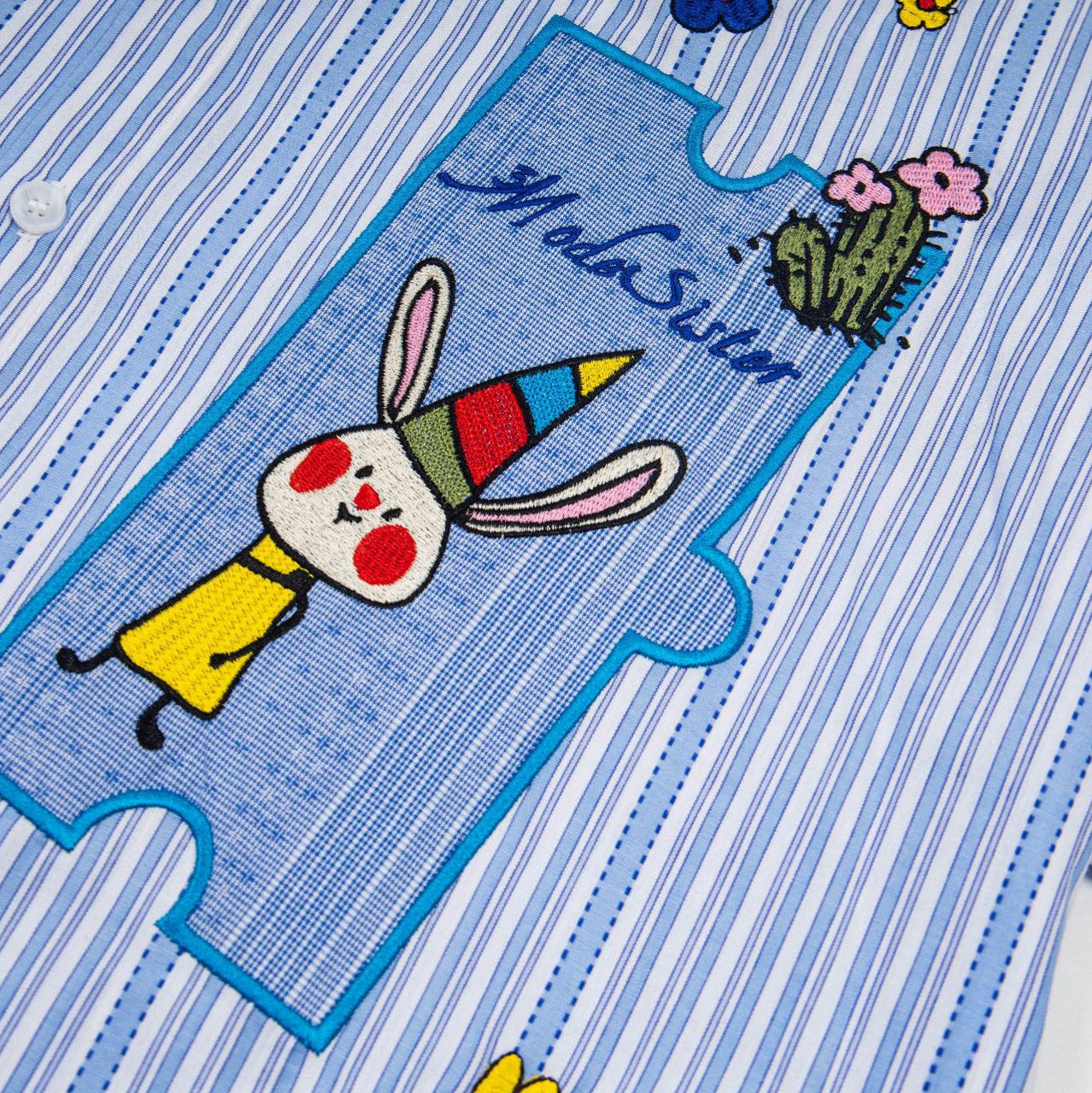 Rabbit Embroidered Short Sleeve Shirt