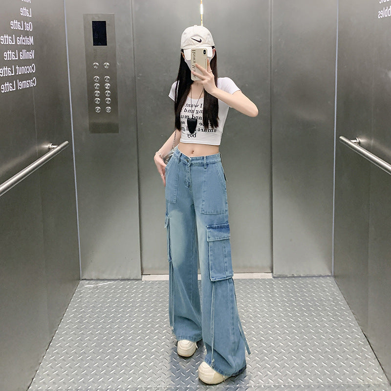 Pantalones rectos que realzan la figura y llegan hasta el suelo con bolsillos grandes, versátiles y fáciles de combinar.