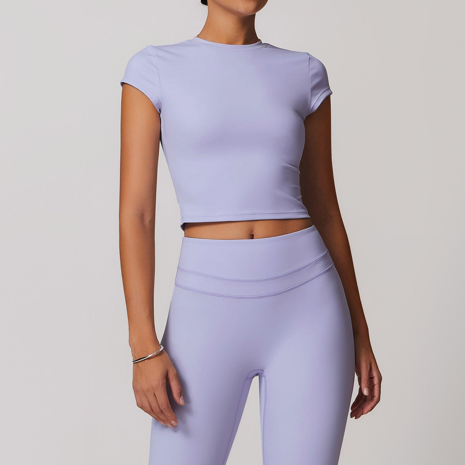 Ropa de yoga europea y americana para hacer ejercicio, camiseta de yoga de manga corta ajustada con espalda cepillada para mujer