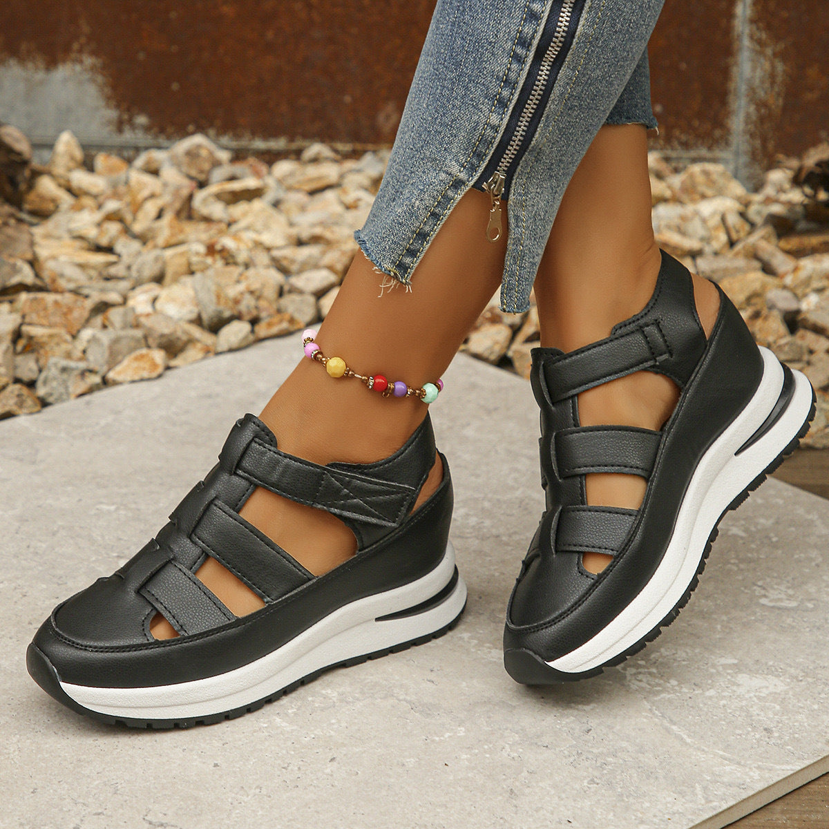 Chaussures d'été compensées creuses Baotou respirantes pour femmes
