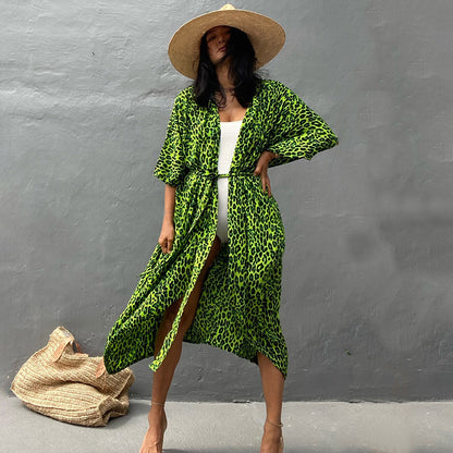 Robe de plage de villégiature en polyester anti-UV pour femmes