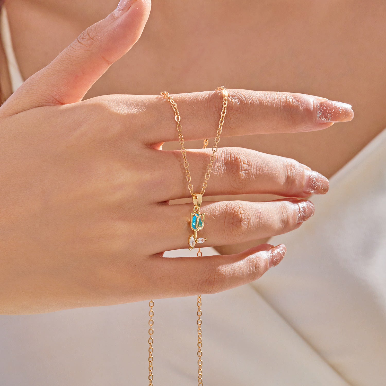 Collier Tulipe Élégant et Tendance pour Femme