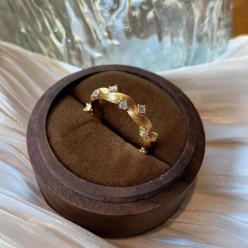 Ancient Chinese Style Plant Series Inlaid With Spot Drill Brushed Thorns Vine Ring