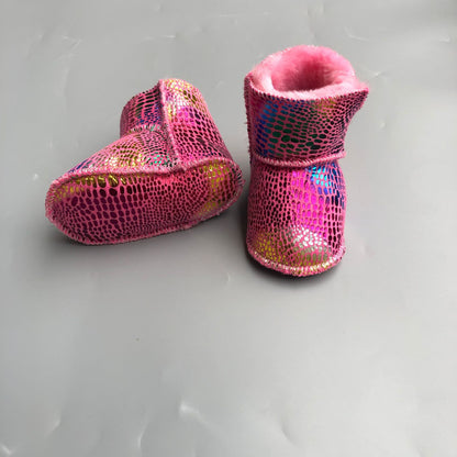 Nouvelles chaussures de bébé antidérapantes à fond souple et fourrure intégrée