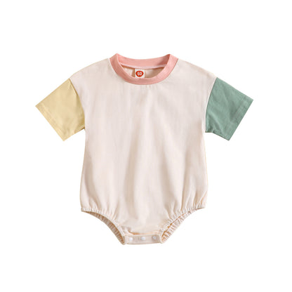 Barboteuse unie bébé à manches courtes avec coutures