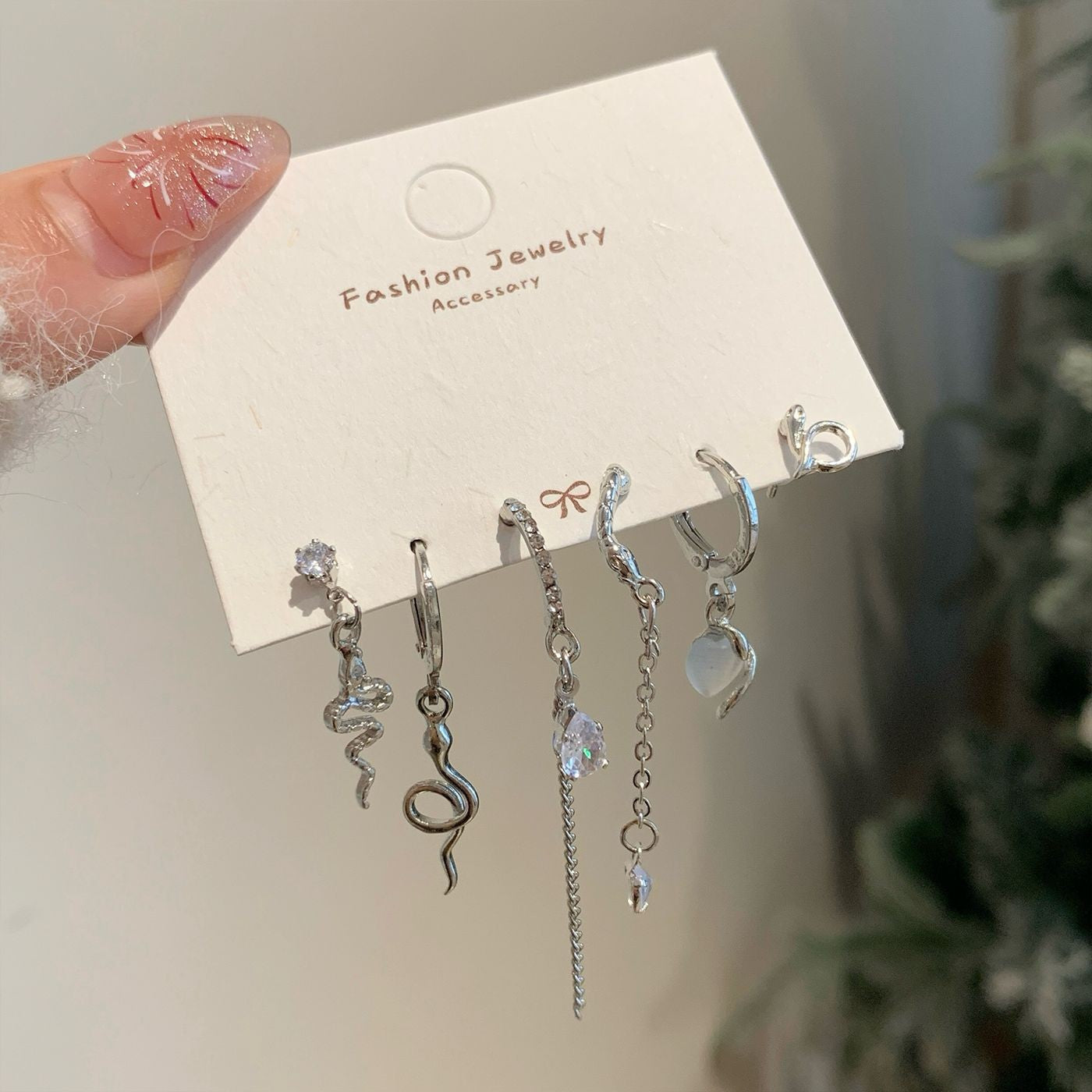 Pince d'oreille papillon de personnalité minimaliste, costume pour femme