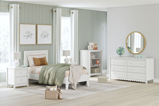 Hallityn - Platform Bedroom Set-0