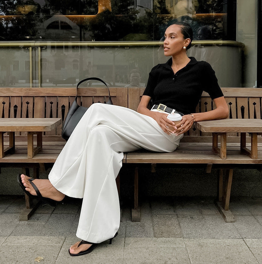 Pantalon blanc taille haute, coupe ample et décontractée