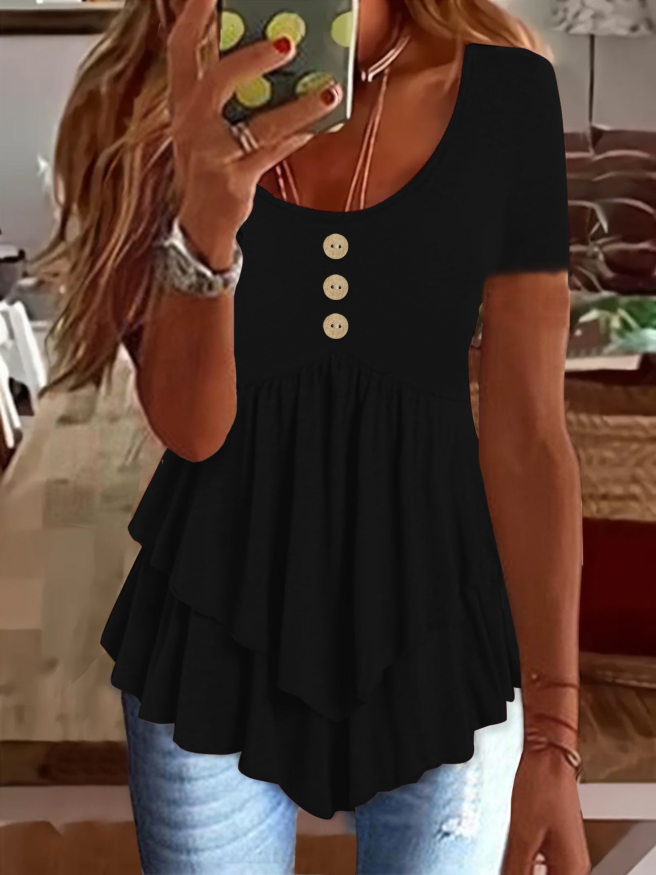 Moda de manga corta, color liso, tres botones, estilo casual